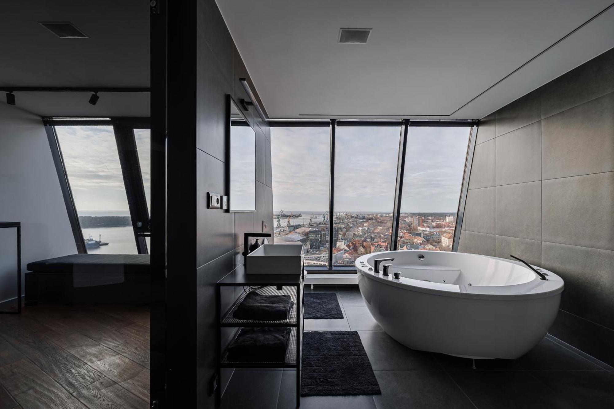 Sky Garden Penthouse Apartment Клайпеда Екстериор снимка